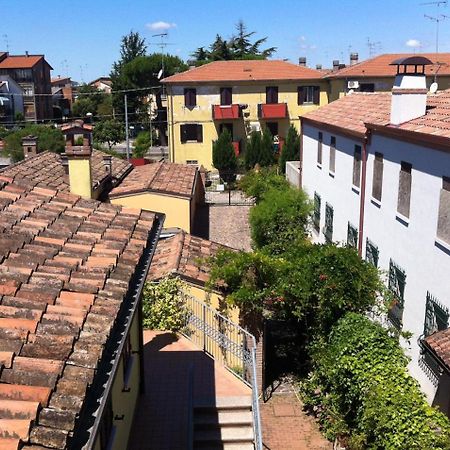 Al Pasarat Hotel Comacchio Bagian luar foto