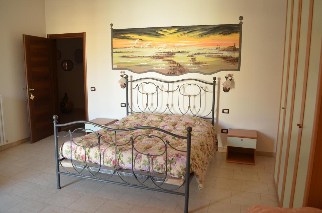 Al Pasarat Hotel Comacchio Bagian luar foto